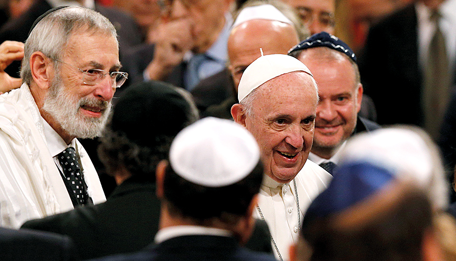 Pope Francis at the Synagogue in Rome.