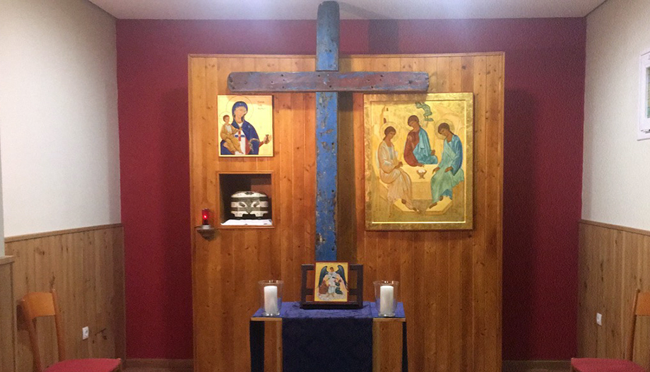 Trinitario Cross