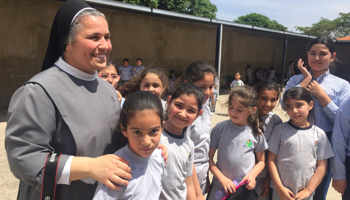 La vida de los misioneros un ejemplo para todos los católicos