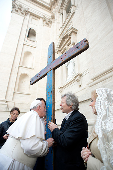 Papst Franziskus Lampedusa Kreuz