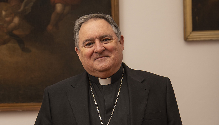 Mons. José Mazuelos: "La cosificación de la vida sólo conlleva sufrimiento"