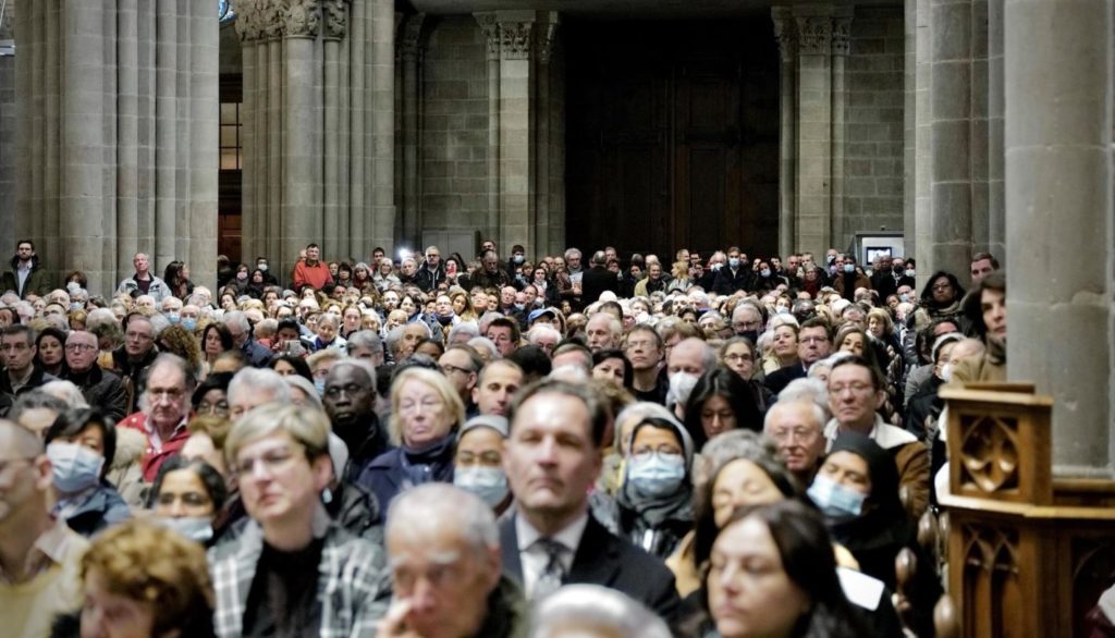 Primera Misa en la catedral de Ginebra a la vuelta de casi cinco siglos
