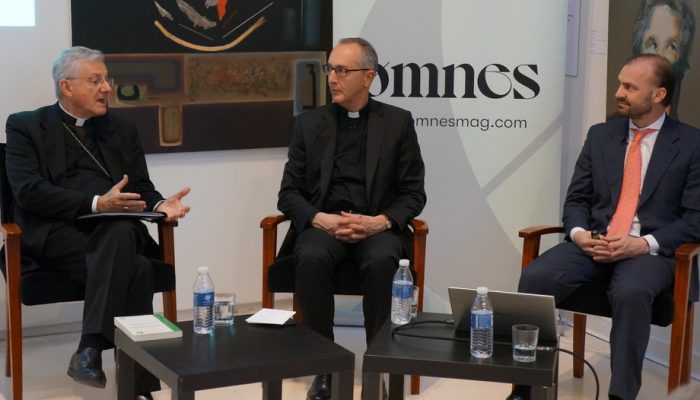 Carlos Chiclana: "Los sacerdotes se deben cuidar para poder cuidar a los demás"