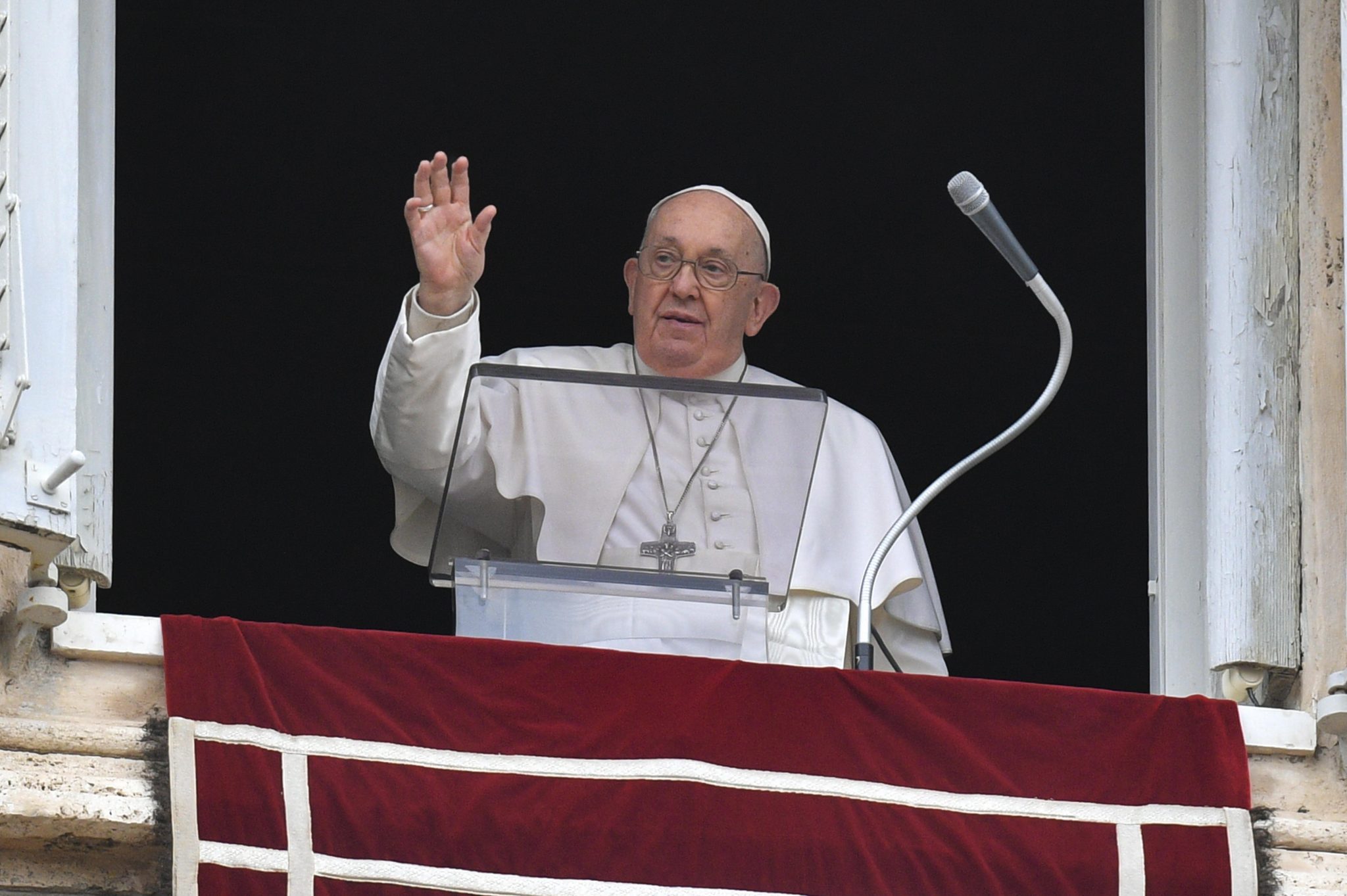 "Die Taufe ist ein neuer Geburtstag", erklärt Papst Franziskus Omnes