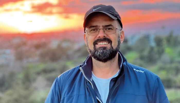 Juan Carlos Montenegro. De la selva amazónica a la selva de cemento 